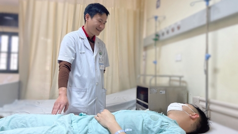 "Cậu nhỏ" bị tổn thương vì hành vi tự bẻ