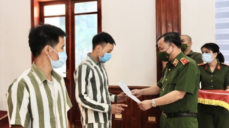 Được xem xét đặc xá khi chấp hành 1/3 thời gian phạt tù