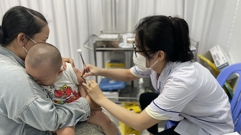 Bộ Y tế và các địa phương khẩn trương triển khai công tác phòng, chống dịch sởi
