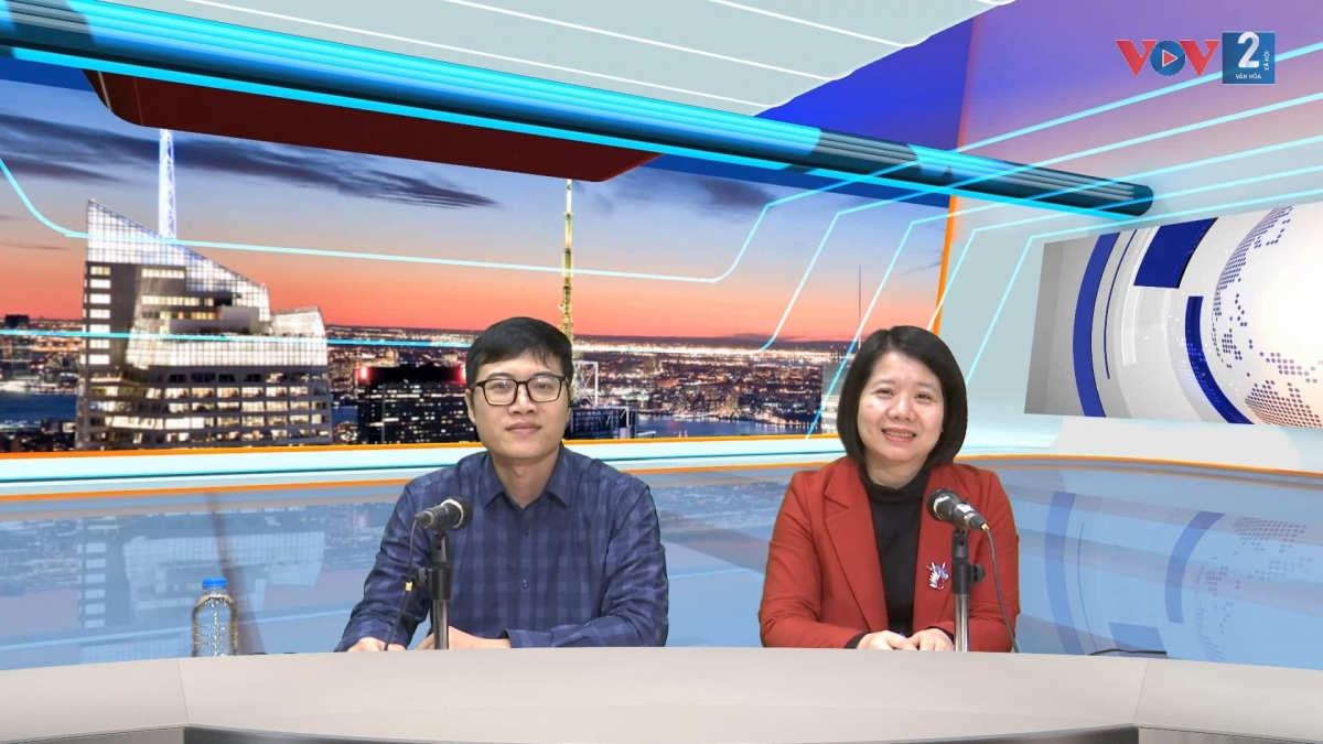 Ths.BS Nguyễn Đình Đức tại phòng thu trực tiếp của VOV2