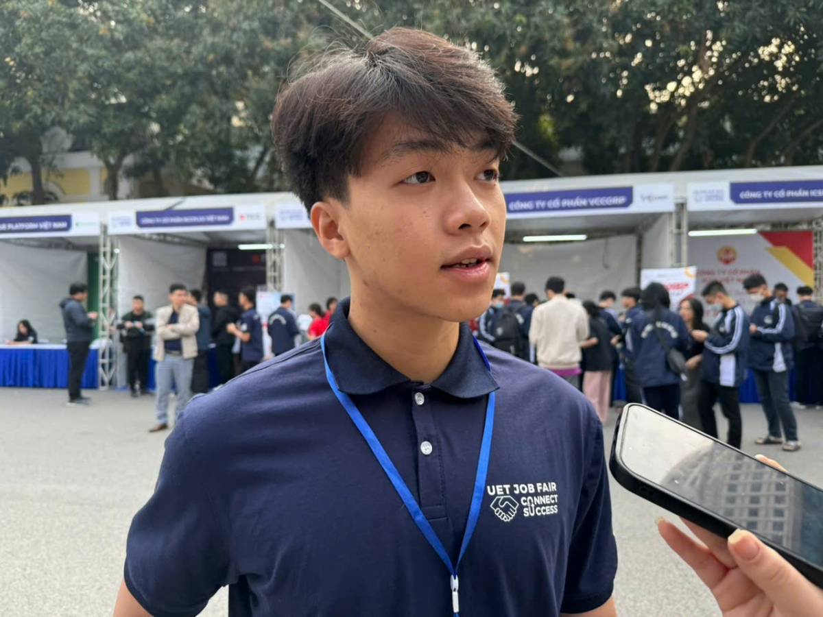 Phạm Việt Đan, sinh viên năm 2, ngành Kỹ thuật Cơ điện tử Trường ĐH Công nghệ ĐHQGHN