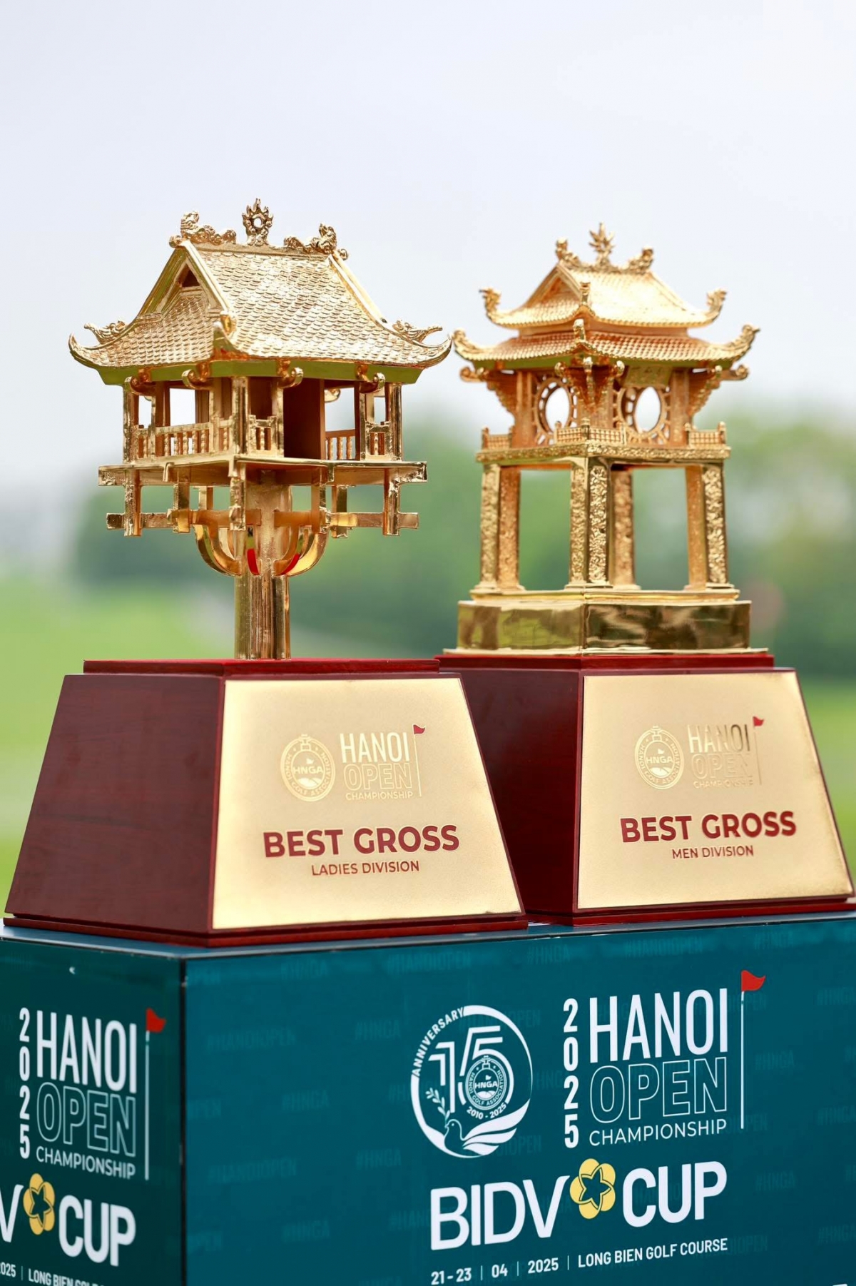 Những chiếc cúp vô địch sẽ được trao tại giải golf Vô địch Hà Nội mở rộng (ảnh: HNGA)