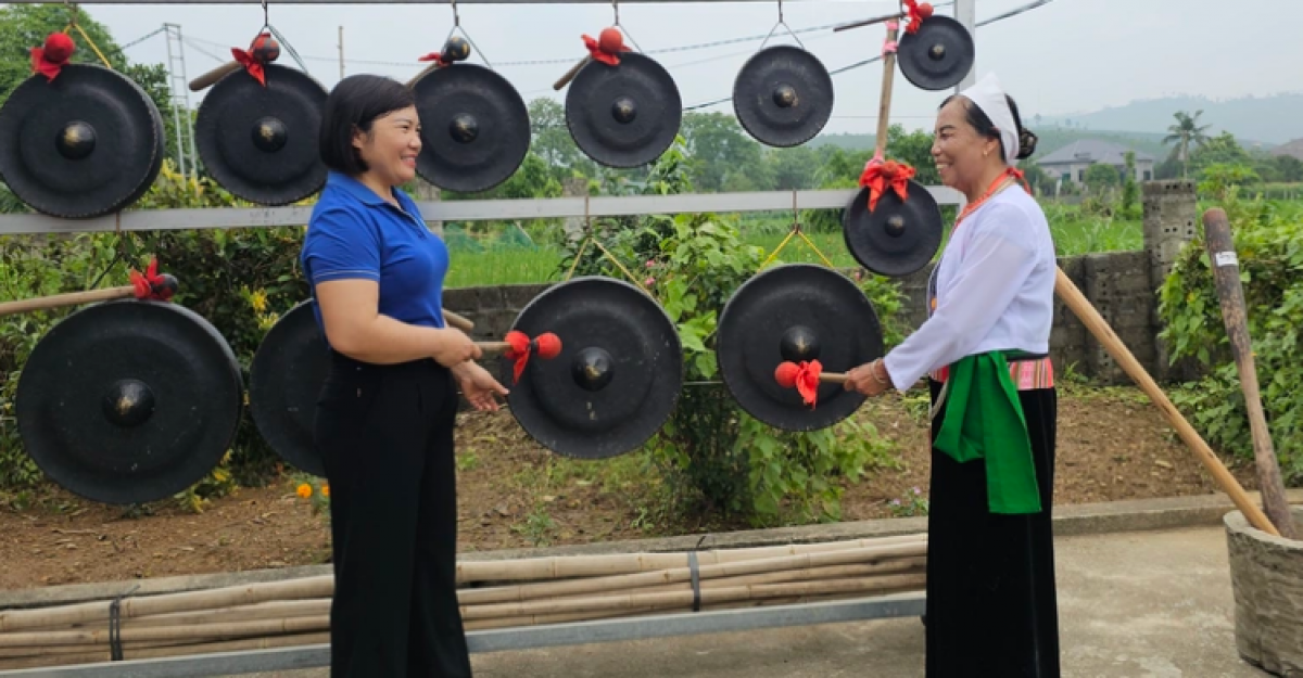 Giao lưu văn hóa 