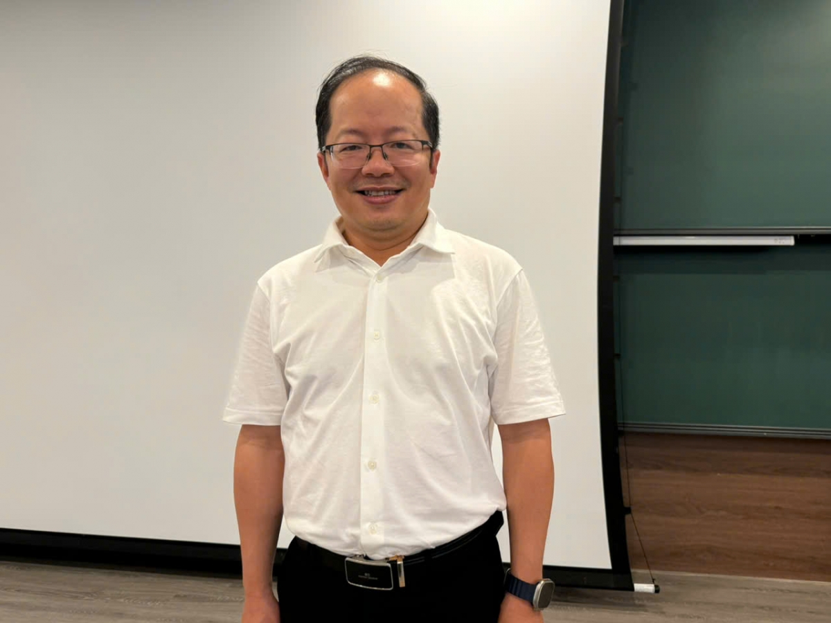 PGS.TS Ngô Hoàng Long, Phó Chủ nhiệm khoa Toán - Tin –  Đại học Sư phạm Hà Nội