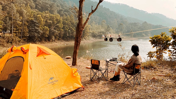 Du lịch cắm trại: Càng chuẩn bị chu đáo càng đảm bảo an toàn