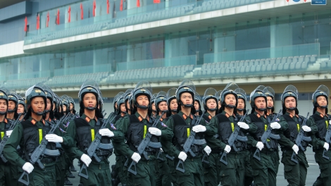 Cận cảnh màn diễu binh của 5.000 Cảnh sát cơ động