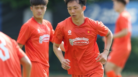 Châu Ngọc Quang: "80 ngàn CĐV Malaysia cũng không thể làm nao núng!"
