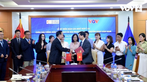 Hợp tác phát triển giữa VOV và Đài PTTH Vân Nam Trung Quốc