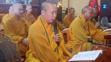 Hơn 18.000 ngôi chùa và tự viện cử chuông, trống cầu quốc thái dân an