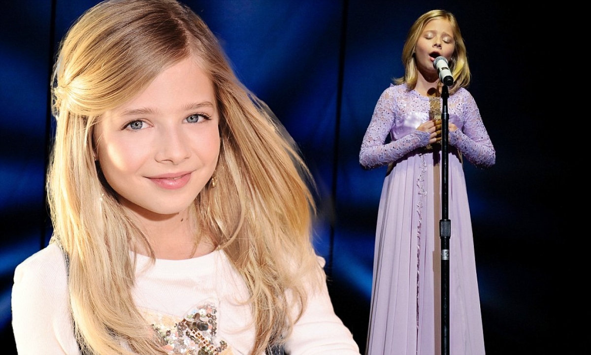 10 năm trước, cả nước Mỹ choáng váng với Jackie Evancho, một cô bé 10 tuổi
với giọng hát opera cao vút, vừa trong trẻo vừa đầy nội lực.