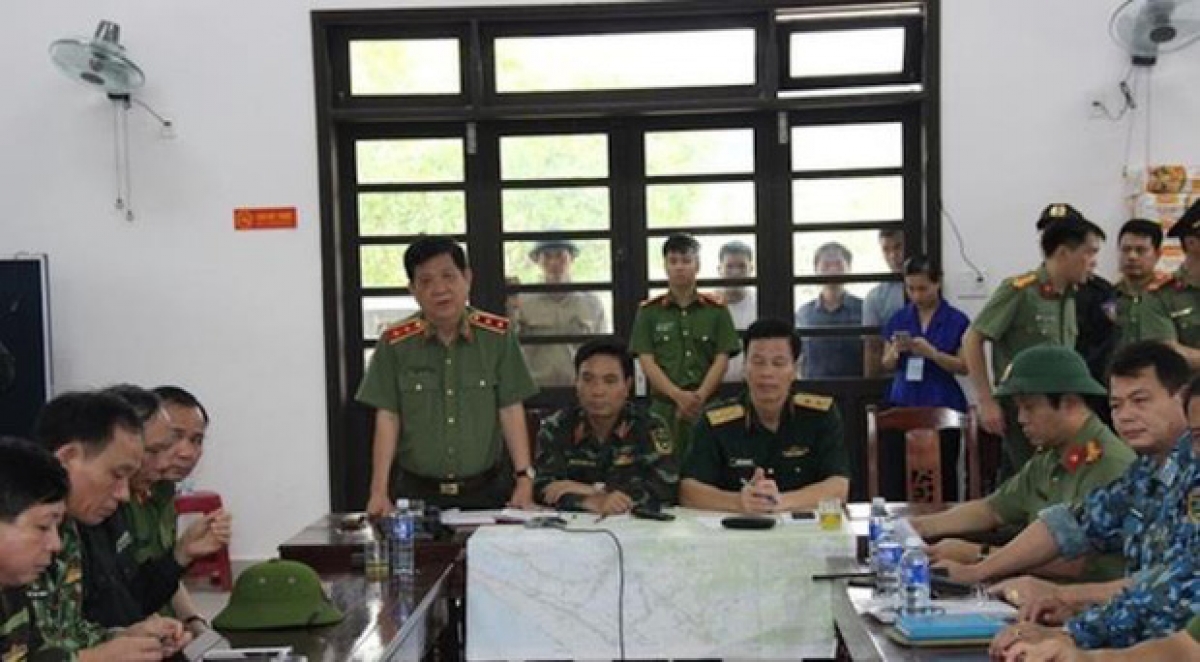 Trung tướng Nguyễn Văn Sơn yêu cầu khẩn trương tìm kiếm các nạn nhân mất liên lạc tại thủy điện Rào Trăng 3
