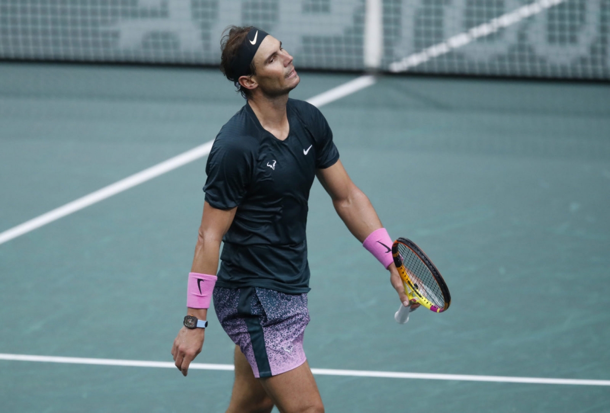 Nadal sẽ phải tranh chiếc vé cuối cùng của bảng đấu để giành suất vào bán kết.