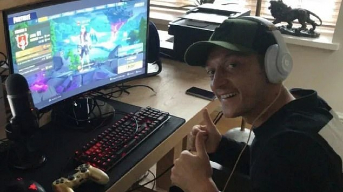 Số lượng cầu thủ chuyên nghiệp mắc chứng nghiện games tăng gấp 3 lần trong thời Covid-19