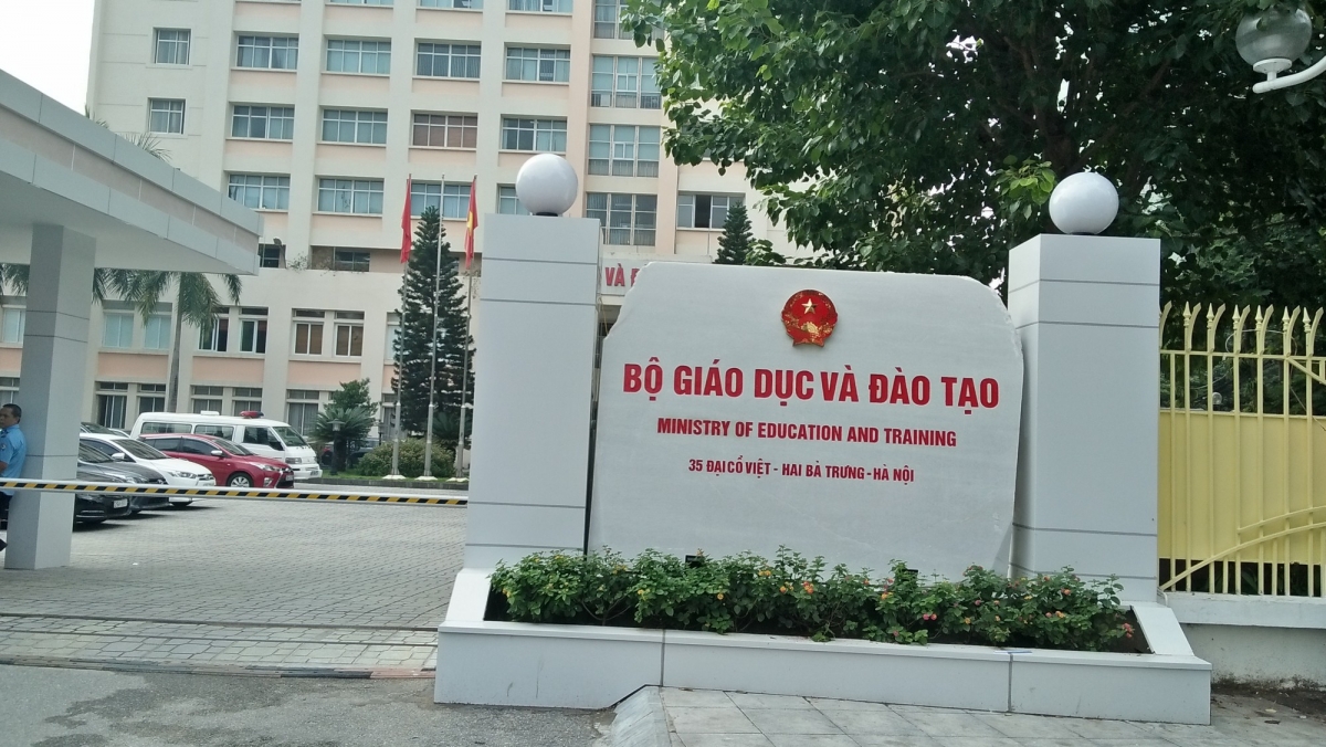 Bộ GD&ĐT: Kiên quyết thu hồi và hủy bỏ những văn bằng cấp sai quy định