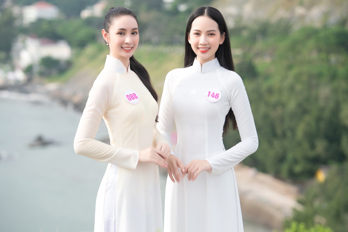 Tinh khôi bên Mũi Nghinh Phong