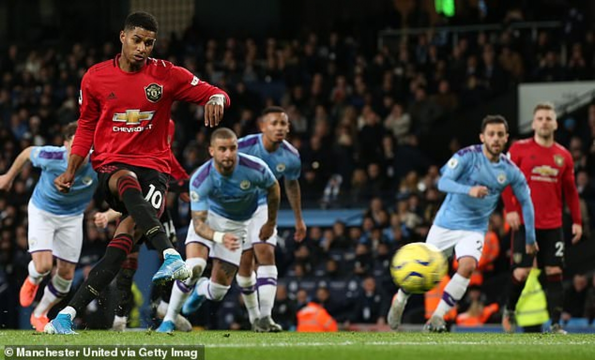 Marcus Rashford ghi bàn giúp Man United đánh bại Man City hồi tháng 12 năm ngoái