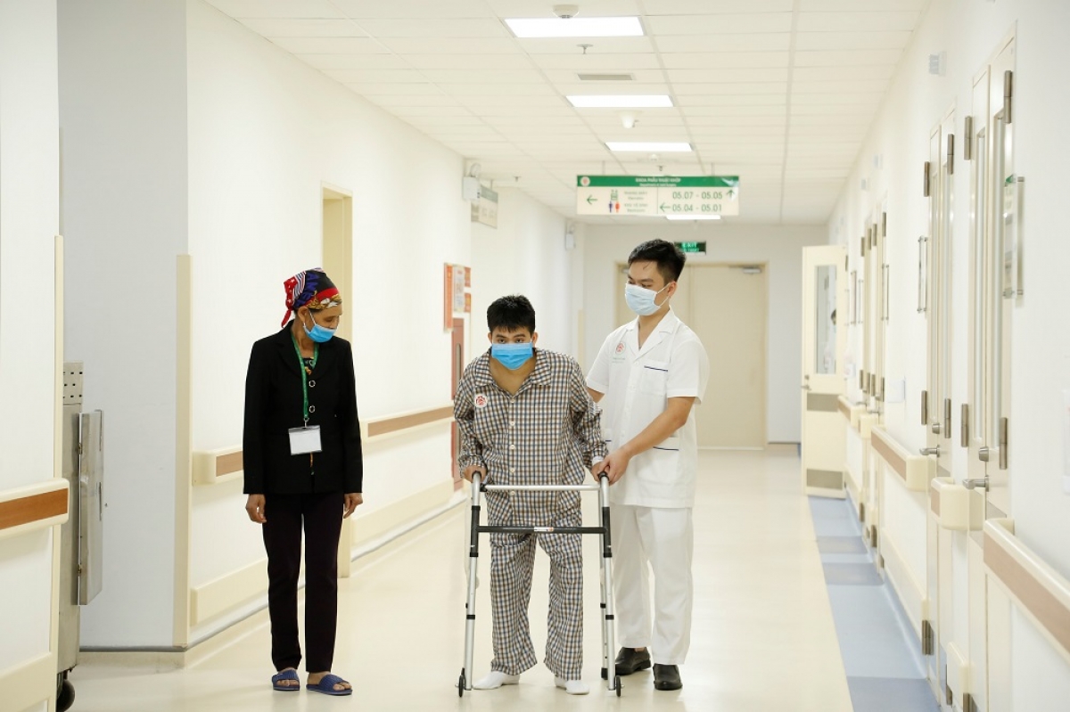 Quang tập đi sau cuộc phẫu thuật