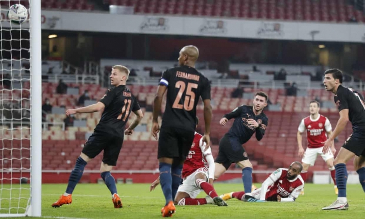 Arsenal liên tục chịu trận trước Manchester City