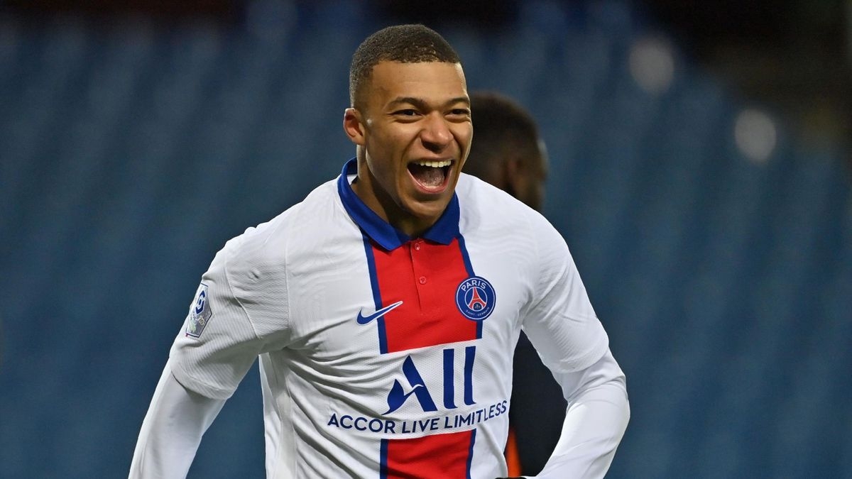Kylian Mbappe đã có bàn thắng thứ 100 trong màu áo PSG