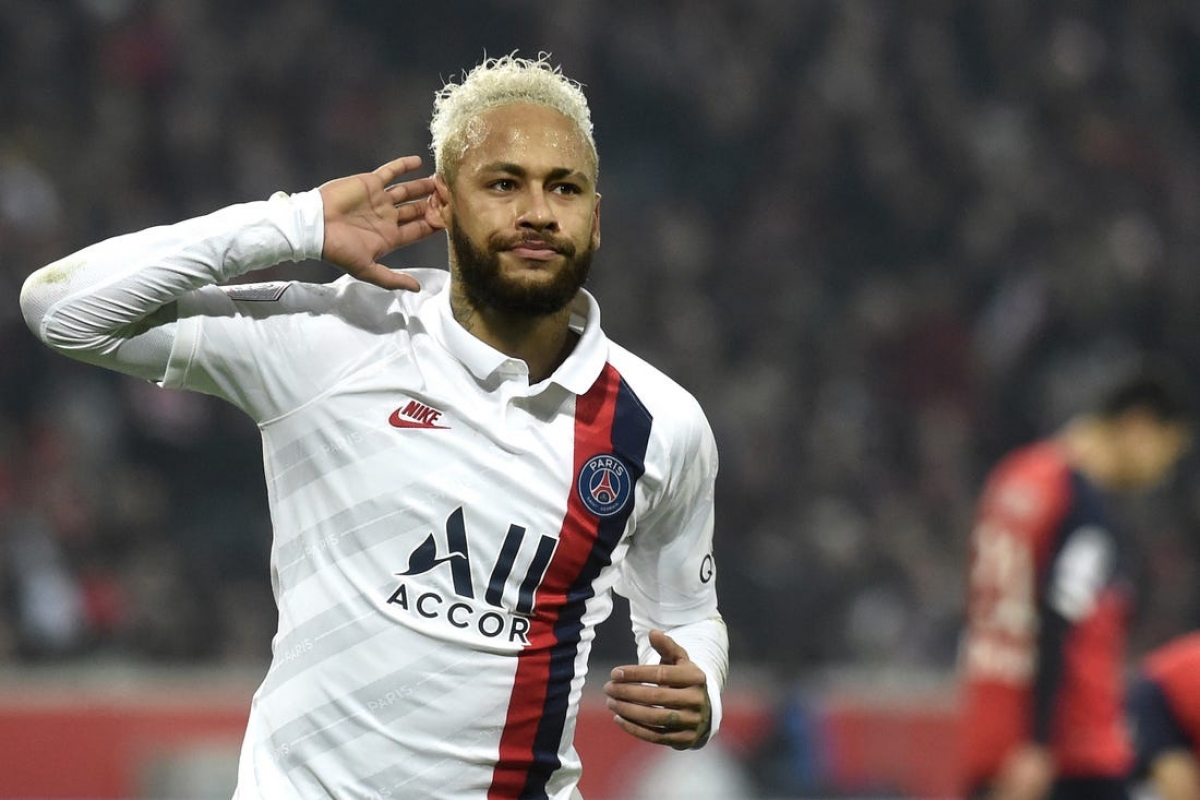 Neymar đã tỏa sáng với một cú đúp vào lưới MU