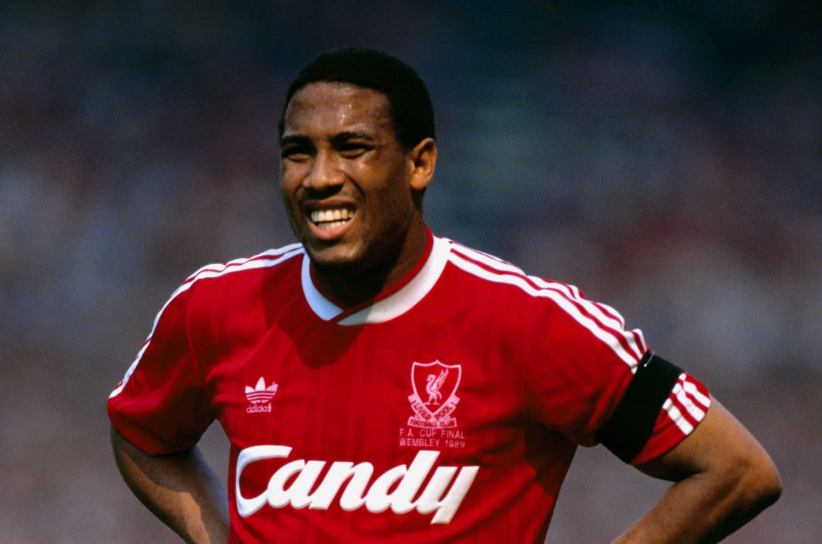 John Barnes - cựu cầu thủ của Liverpool
