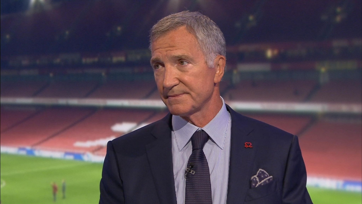 Cựu cầu thủ Graeme Souness cho rằng các tiền đạo Liverpool cần "chỉnh lại thước ngắm" nếu muốn đua vô địch