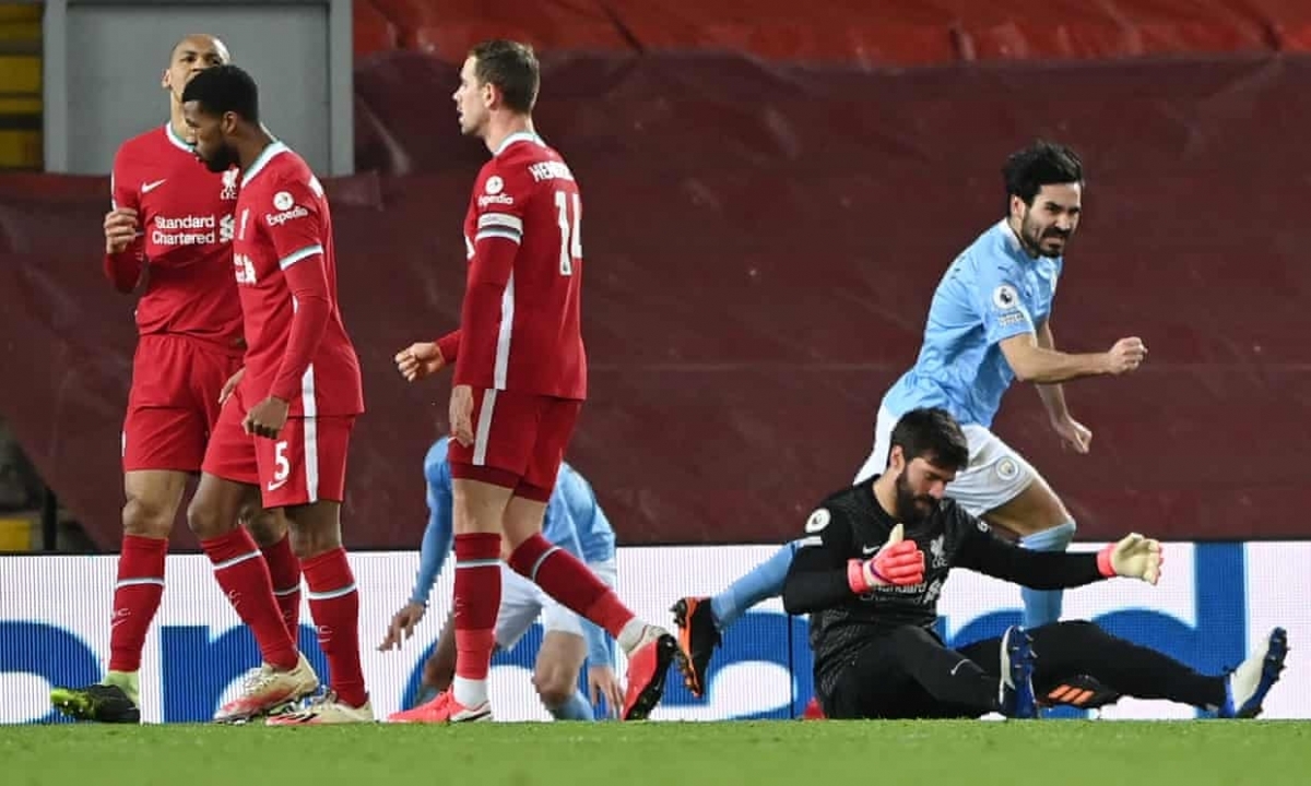 Những sai lầm của thủ thành Alisson Becker đã gây nên thất bại nặng nề cho Liverpool (Ảnh: Internet)