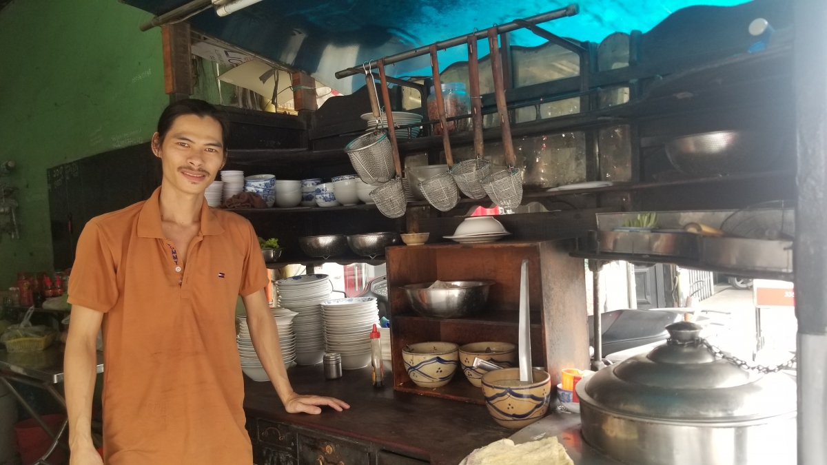 Anh Lạc Vĩnh Trâm là thế hệ thứ 3 duy trì quán hủ tiếu mì này