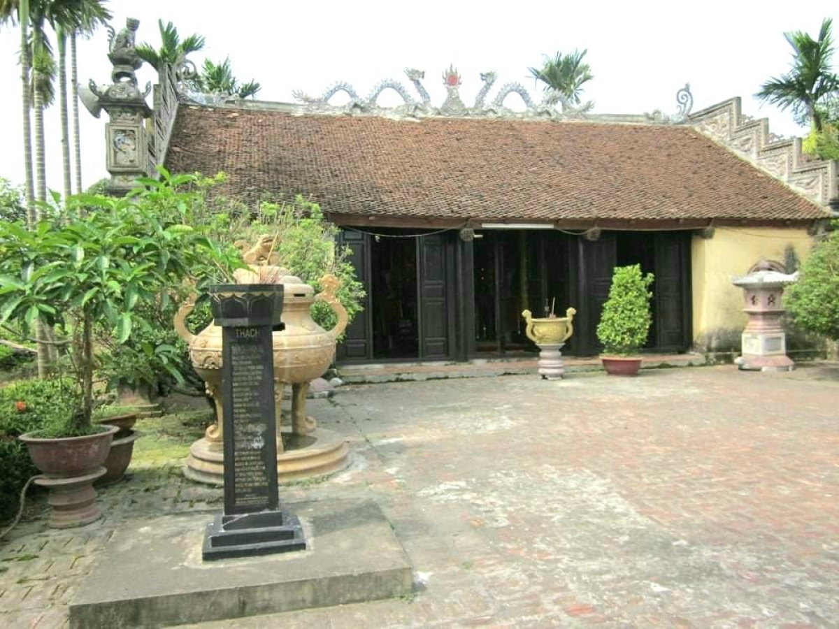 Đền Miễu nơi thờ tự Lý Triều Thánh Mẫu Phạm Thị Ngà, thân mẫu vua Lý Công Uẩn tại Dương Lôi ( Ảnh do bà Phạm Thúy Lan cung cấp)
