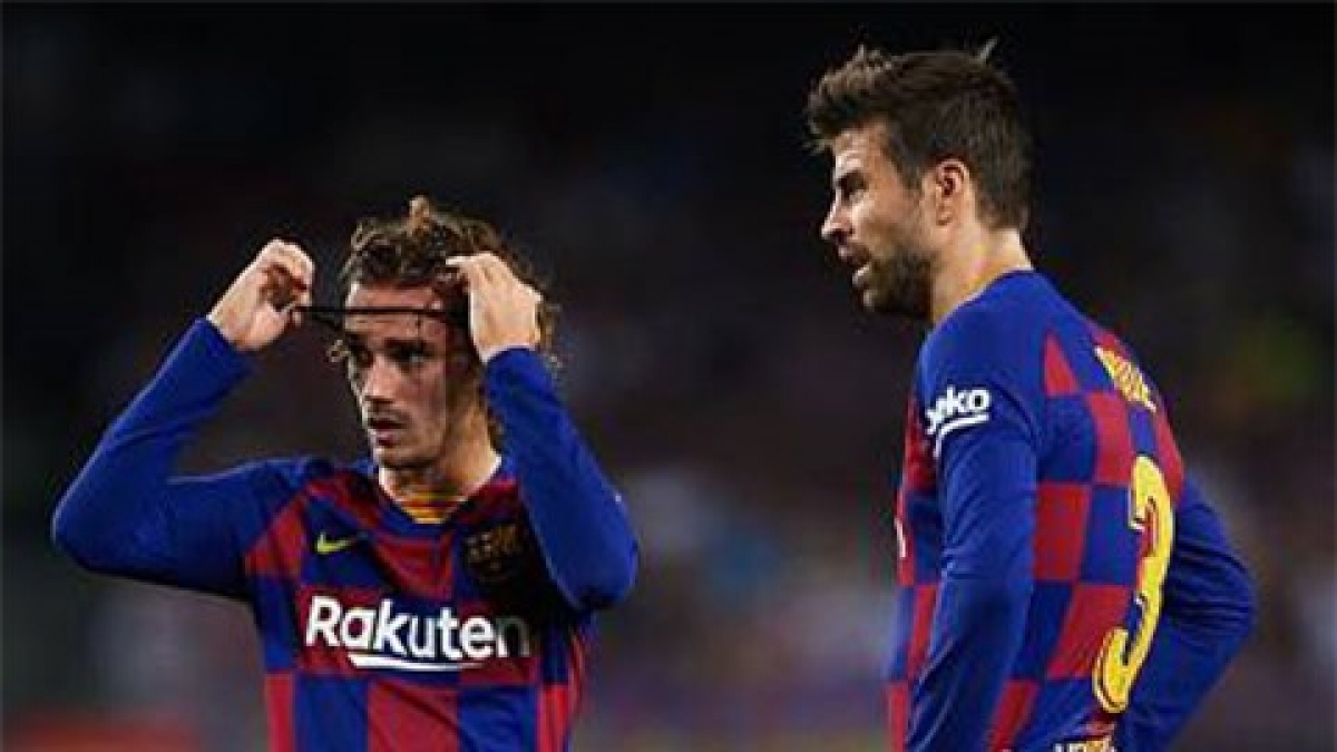 Hàng thủ Barca thi đấu dưới sức