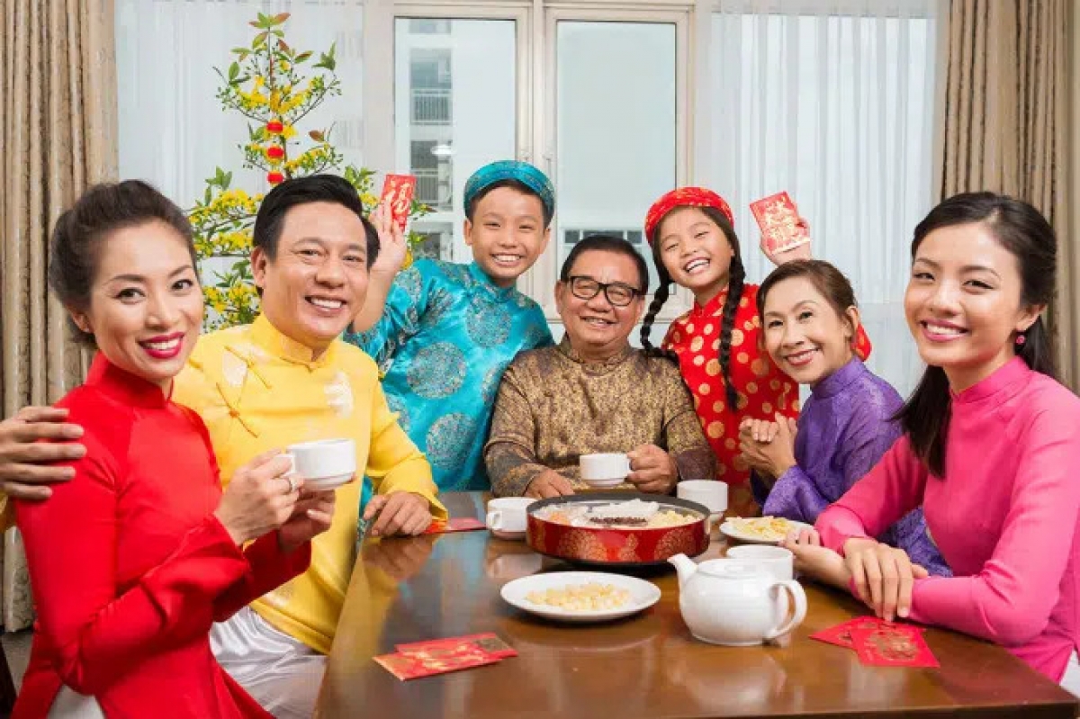 Người cao tuổi xứng đáng được gia đình, xã hội tôn trọng, bảo vệ và chăm sóc