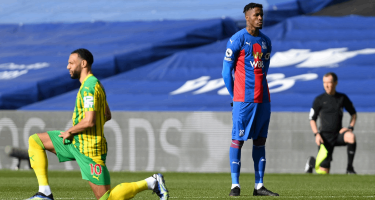 Wilfried Zaha trở thành cầu thủ Premier League đầu tiên không quỳ gối trước trận đấu