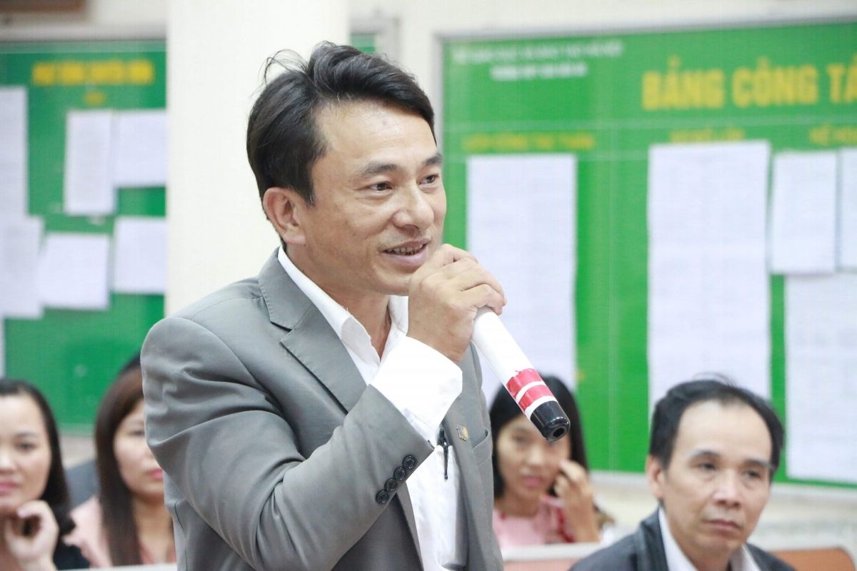 Thầy Trần Trung Hiếu: "Trong bối cảnh hiện nay, hình thức học, hình thức thi để có chứng chỉ chức chức danh nghề nghiệp có quá nhiều bất cập. Nó tạo ra ra một sự lãng phí mà hiệu quả mang lại chưa thấy đâu".