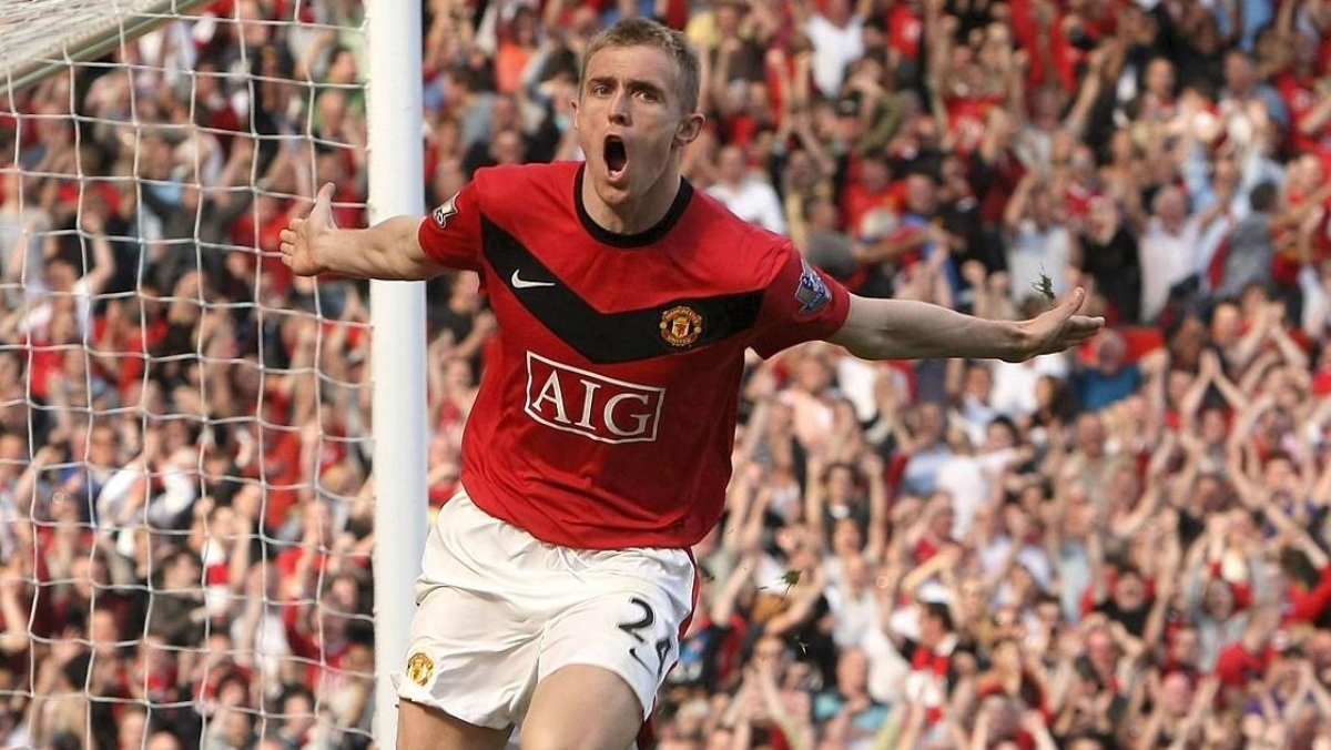 Darren Fletcher trưởng thành từ Học viện United và thi đấu rất thành công ở đội một của Man United