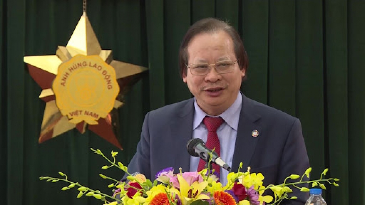PGS-TS Nguyễn Viết Nhung - Giám đốc BV Phổi TW