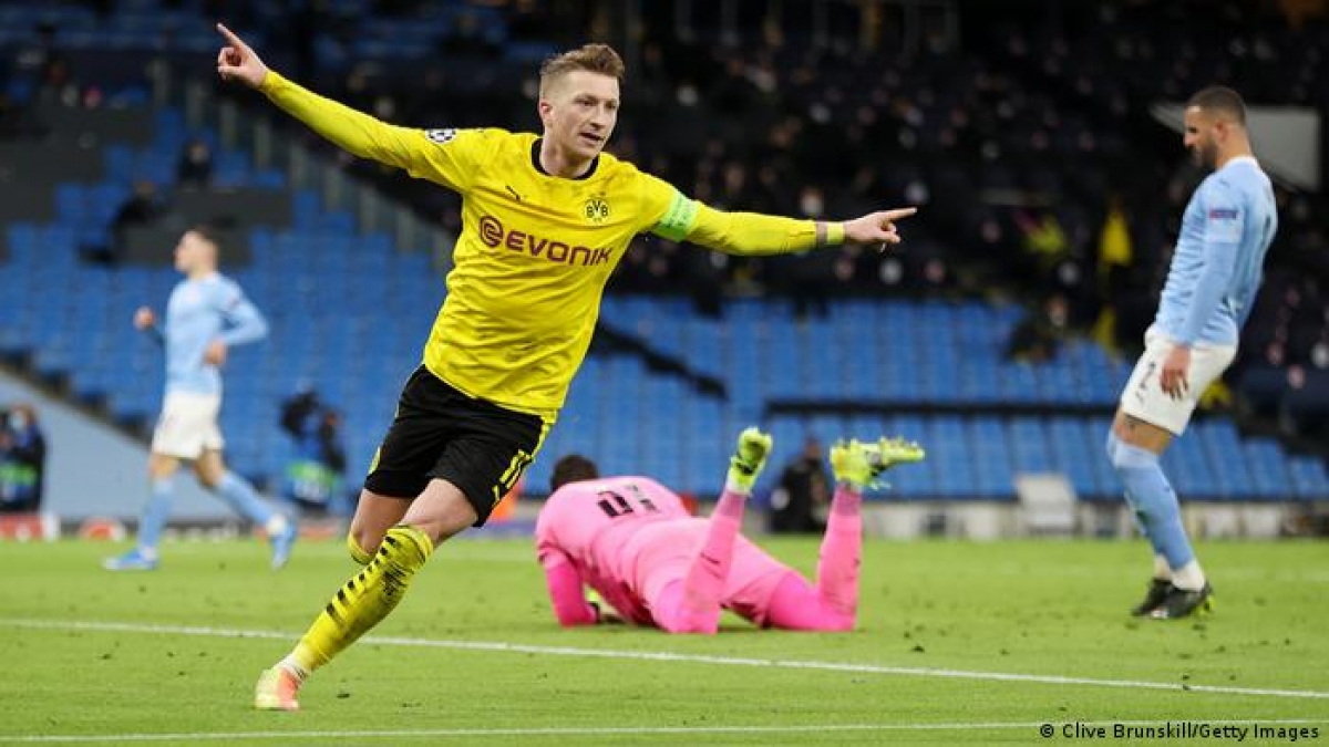 Marco Reus sau khi gỡ hòa 1-1 cho Dortmund (Ảnh: Internet)