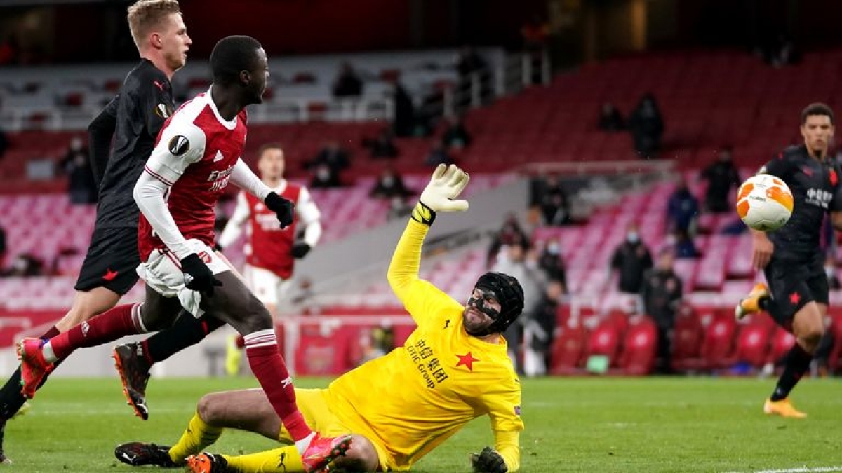 Nicolas Pepe đưa Arsenal vươn lên dẫn 1-0 (Ảnh: Internet)