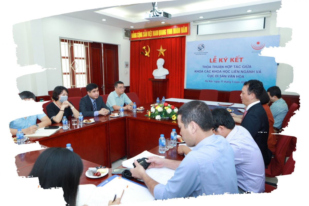 Khoa ký kết hợp tác với nhiều tổ chức, doanh nghiệp để tạo điều kiện cho sinh viên, học viên sớm tiếp cận cùng giải quyết các vấn đề thực tế .