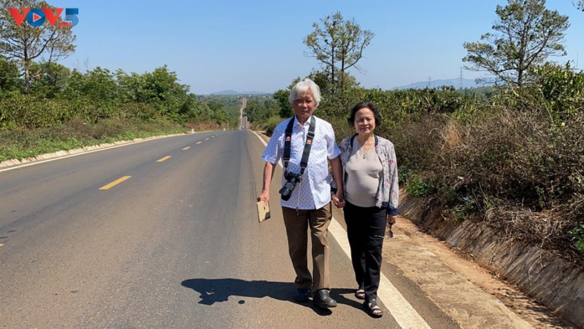 Hai vợ chồng ông Châu, bà Hồng ở Tây Nguyên.