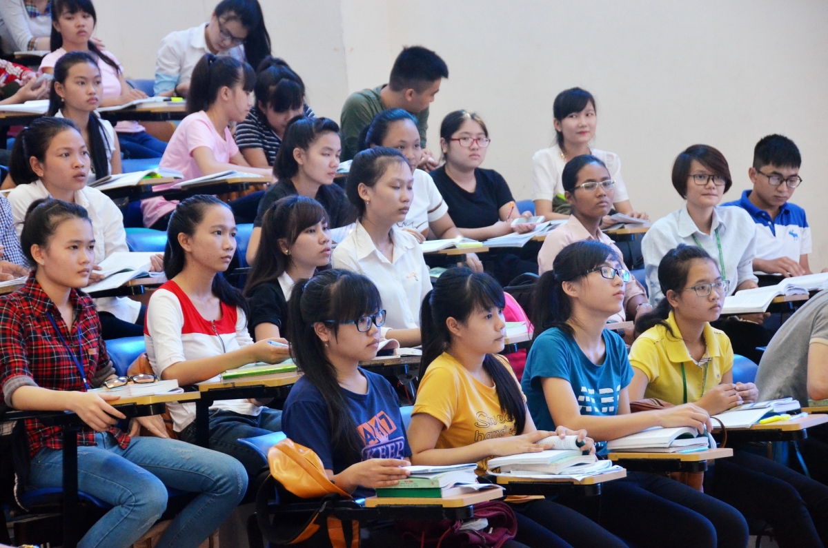 Bắt đầu từ năm học 2021-2022, ngoài học phí, sinh viên theo học các trường sư phạm sẽ được tiền sinh hoạt phí mỗi tháng 3,63 triệu đồng/tháng. (Ảnh: Internet)