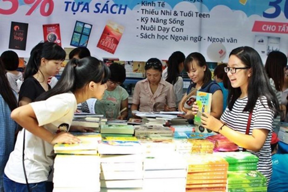 Giới trẻ trong ngày hội sách (ảnh: Internet)