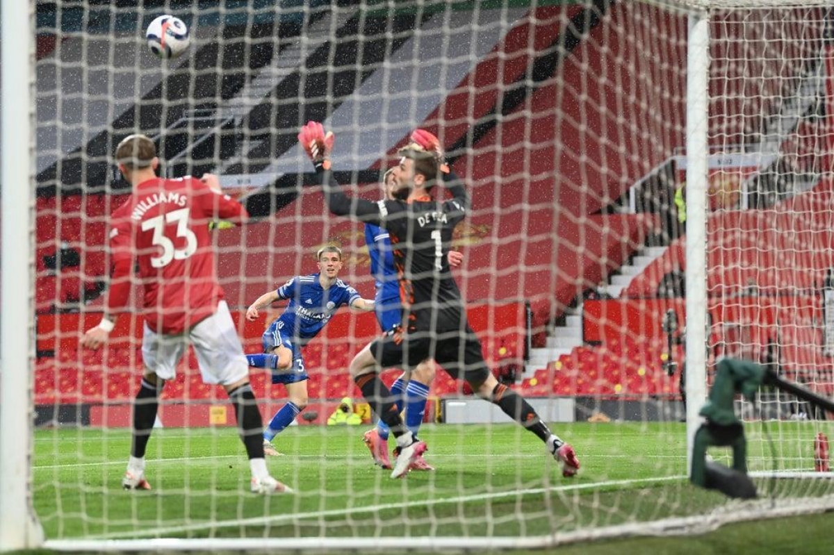 Luke Thomas mở tỷ số cho Leicester (Ảnh: Internet)