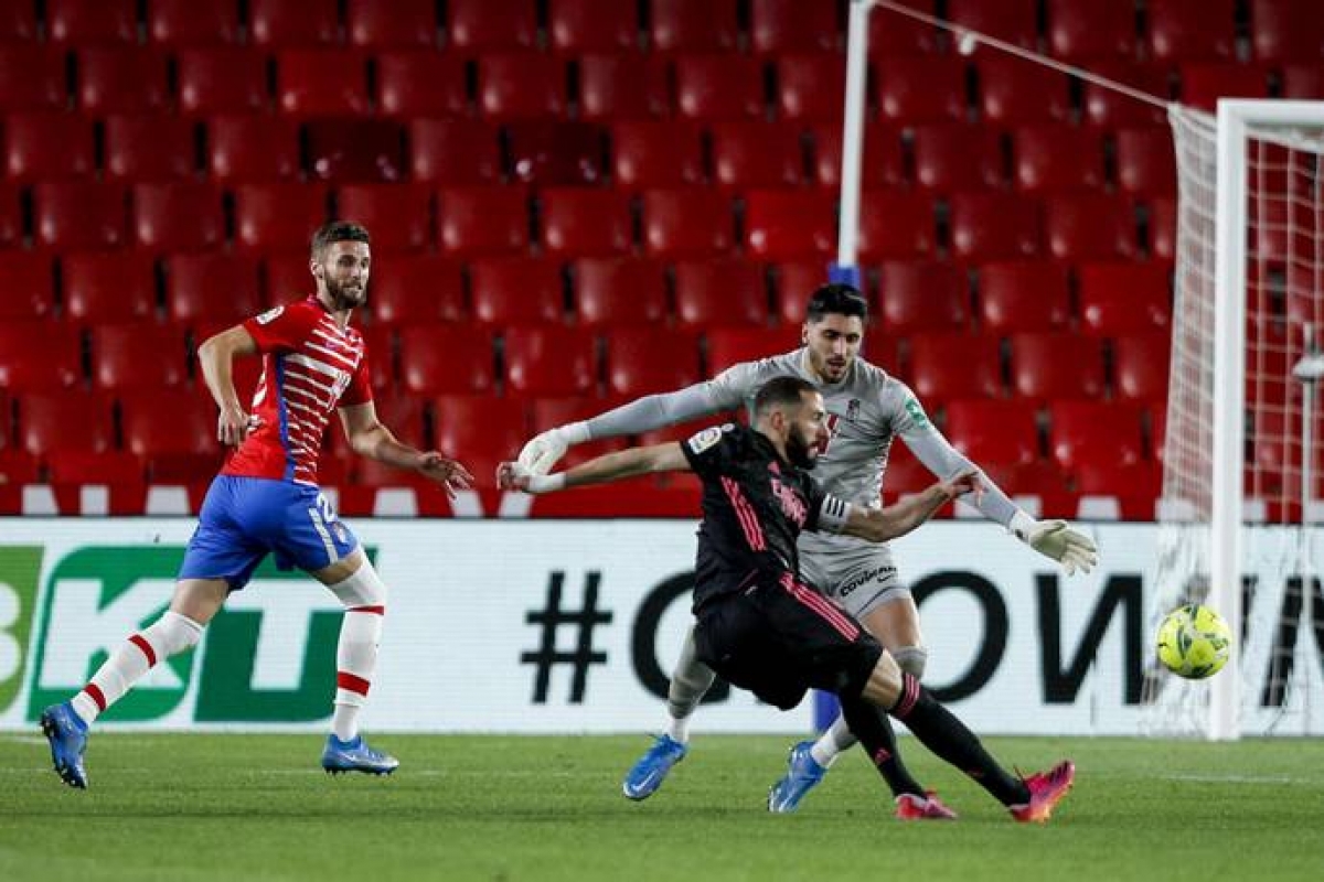 Karim Benzema ấn định chiến thắng 4-1 cho Real (Ảnh: Internet)