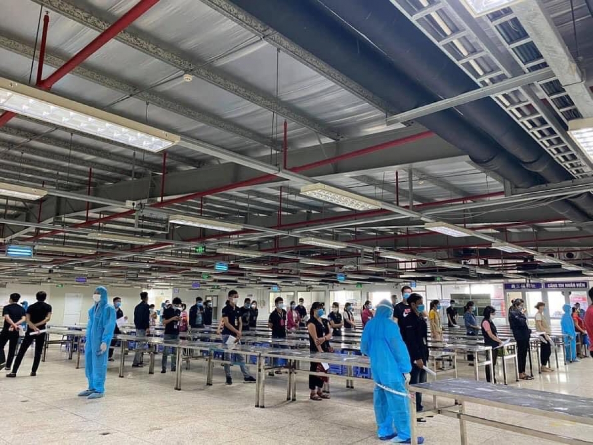 Gần 80.000 công nhân tại KCN Vân Trung ở Bắc Giang được lấy mẫu xét nghiệm