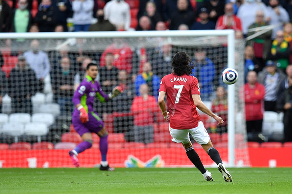 MU bị Fulham cầm hòa trong ngày Edinson Cavani lập siêu phẩm (Ảnh: Internet)