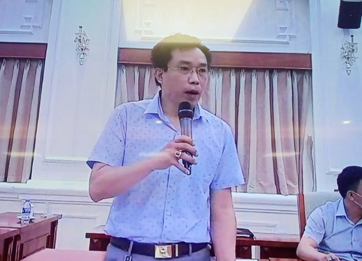 TS. Bùi Hữu Toàn (Bộ Y tế) nhấn mạnh, các bài thi của thí sinh F1, F2 phải được xử lý sát khuẩn. Hòm thi, túi đựng bài thi cũng phải được sát khuẩn để đảm bảo an toàn.