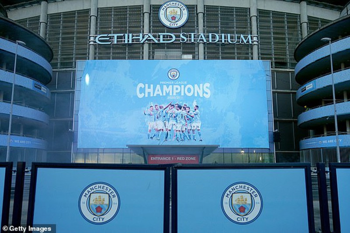 Chiến thắng của Leicester City trước Man Utd ở vòng 36 đã gián tiếp giúp Man City vô địch Ngoại hạng Anh sớm 3 vòng đấu.