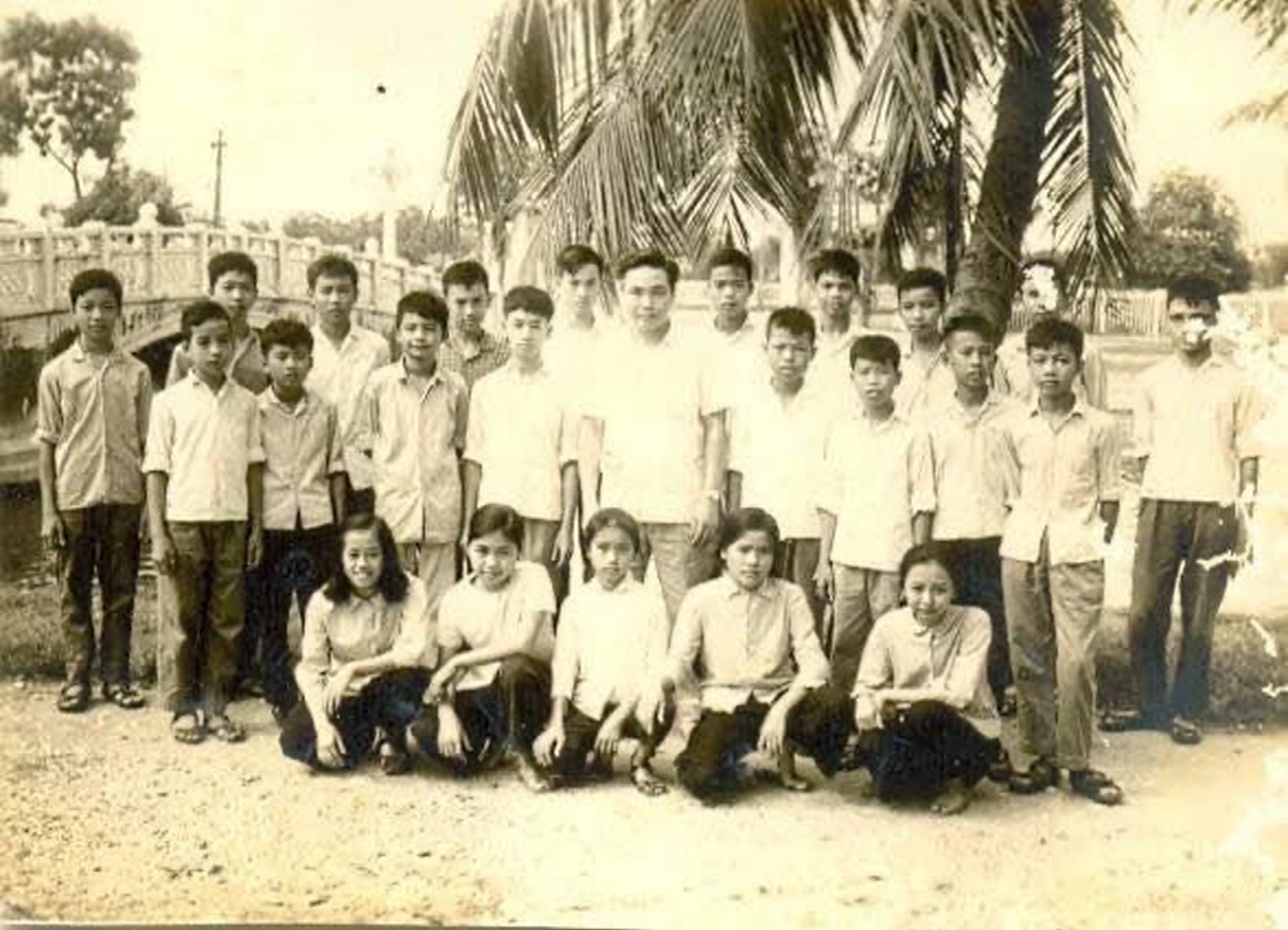 Lớp chuyên toán trường Trưng Vương, Hà Nội- Nơi chắp cánh tình yêu toán học cho nữ sinh Phan Vũ Diễm Hằng
