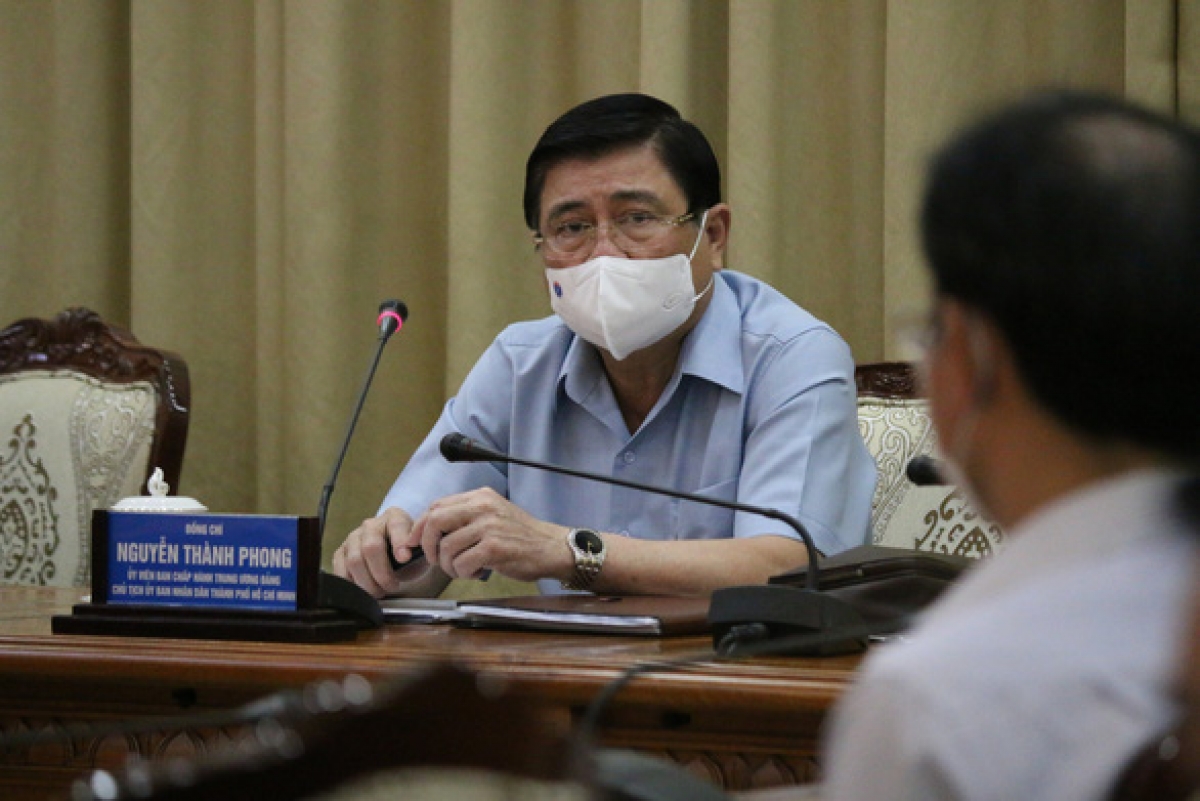 Chủ tịch UBND TP.HCM Nguyễn Thành Phong chủ trì cuộc họp Ban chỉ đạo phòng, chống dịch COVID-19 TP.HCM