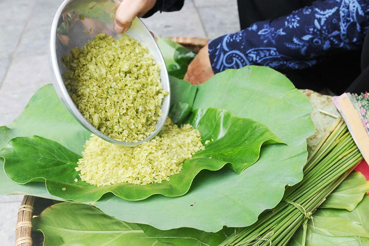 Cốm tươi mang đậm hương vị hương đồng cỏ nội